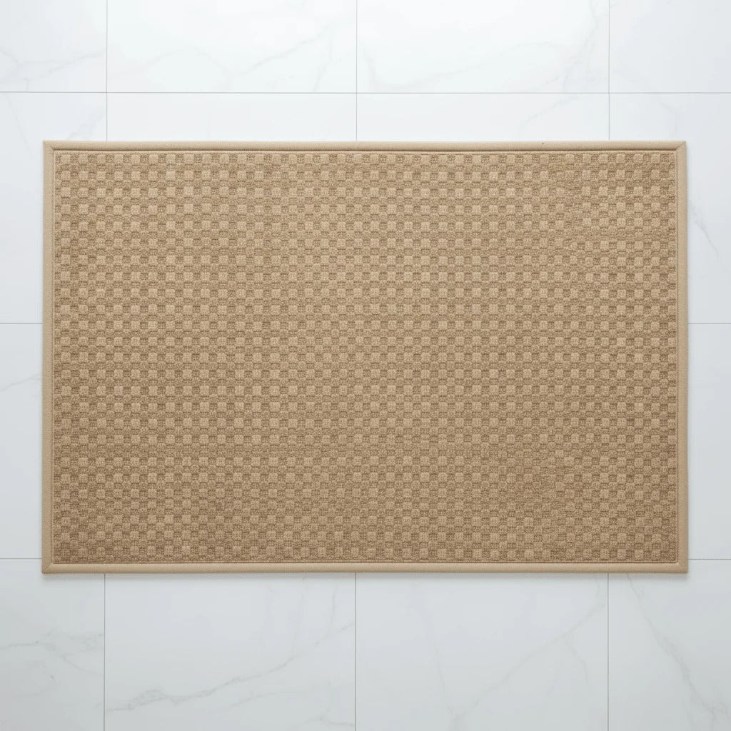 Dirt-Trapping Entrance Mat with Low-Profile Rubber Backing